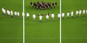 Turning Points in Rugby: Why Did England Lose Their Lead in the Final 10 Minutes?