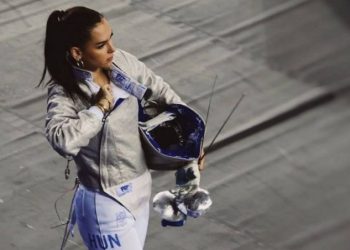 Psychological Warfare in Fencing: How Top Fencers Handle Pressure and Stay Calm During Competition
