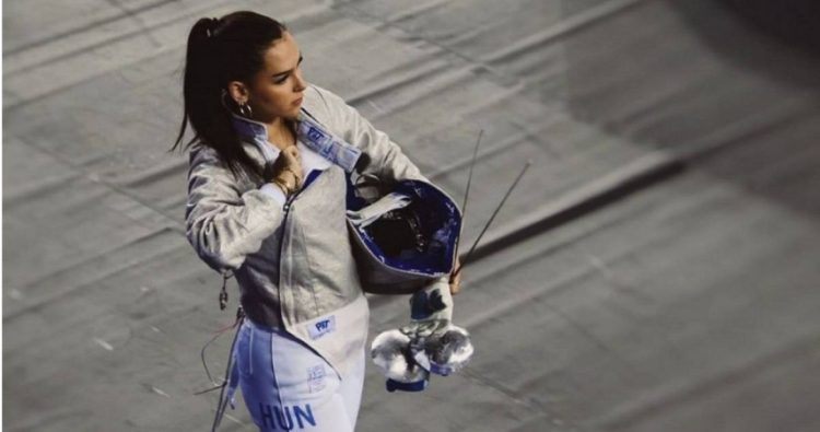 Psychological Warfare in Fencing: How Top Fencers Handle Pressure and Stay Calm During Competition