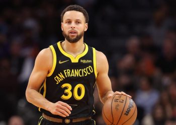 Stephen Curry: From 3-Point Revolutionizer to an Iconic Figure in Basketball History